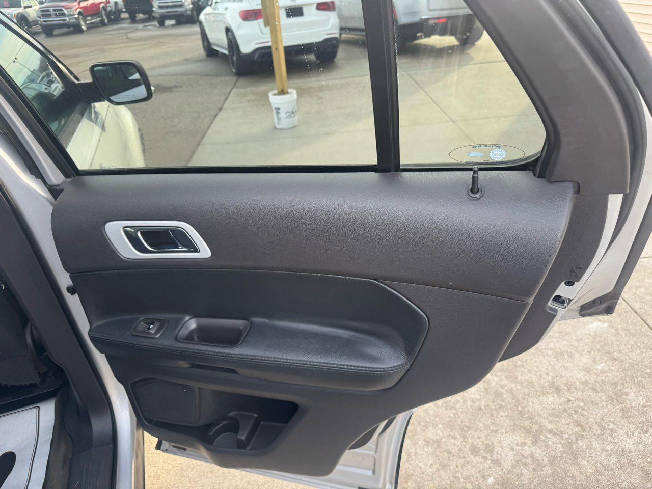 Ford Explorer XLT FWD 2014