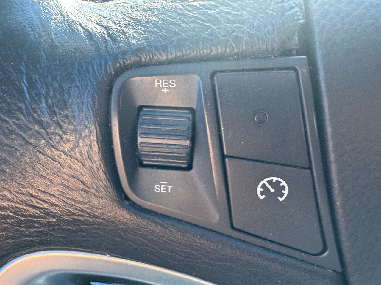 Chevrolet Captiva Sport LTZ FWD 2013