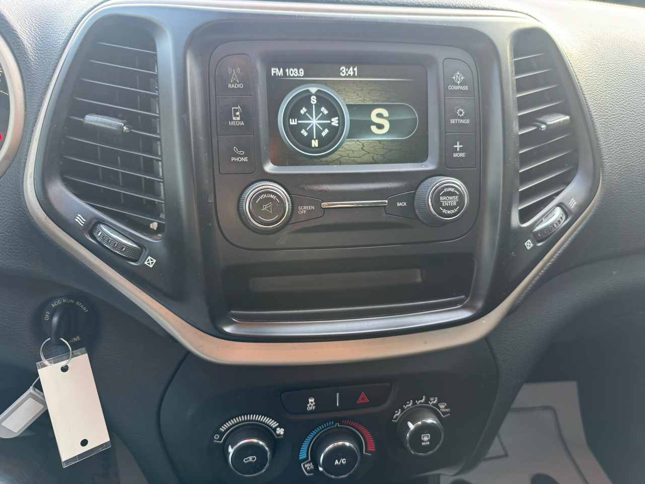 Jeep Cherokee Latitude FWD 2018