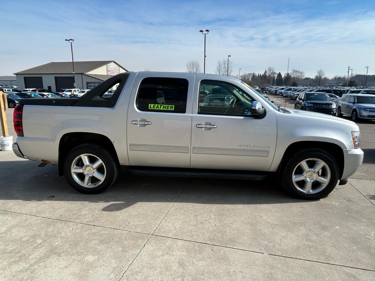 Chevrolet Avalanche LT 4WD 2010