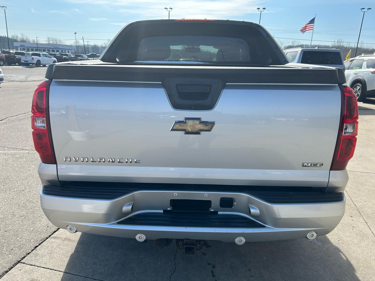 Chevrolet Avalanche LT 4WD 2010