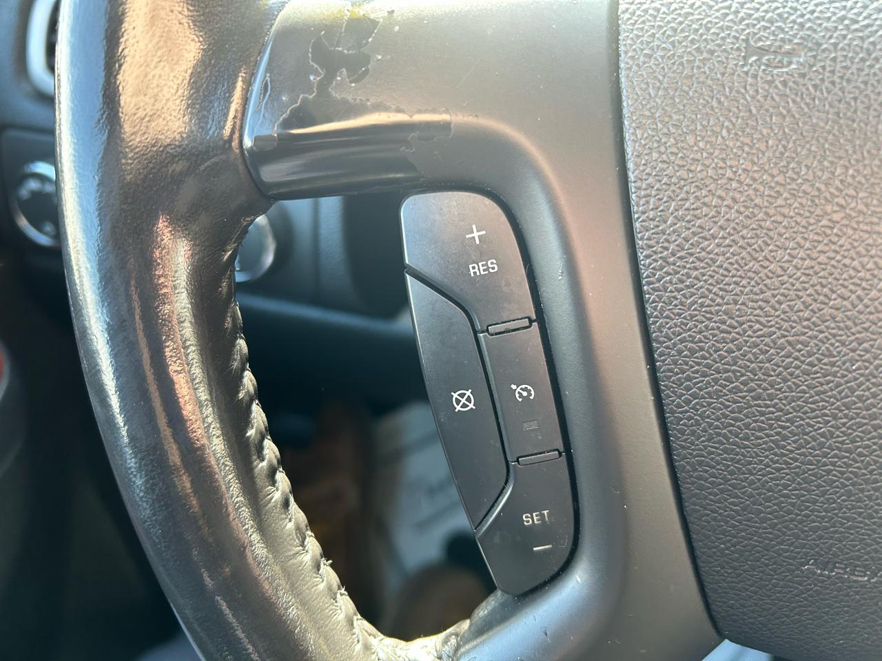 Chevrolet Avalanche LT 4WD 2010