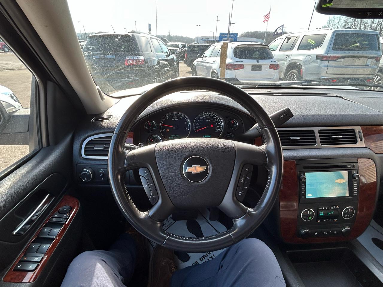 Chevrolet Avalanche LT 4WD 2010