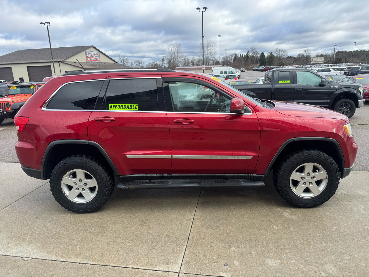 Jeep Grand Cherokee Laredo 4WD 2011