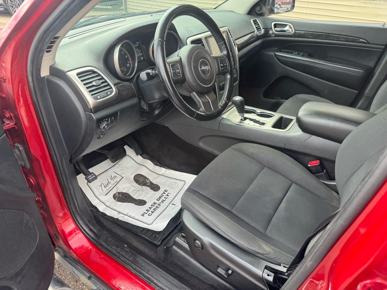 Jeep Grand Cherokee Laredo 4WD 2011