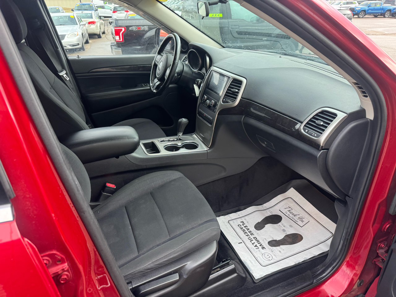 Jeep Grand Cherokee Laredo 4WD 2011