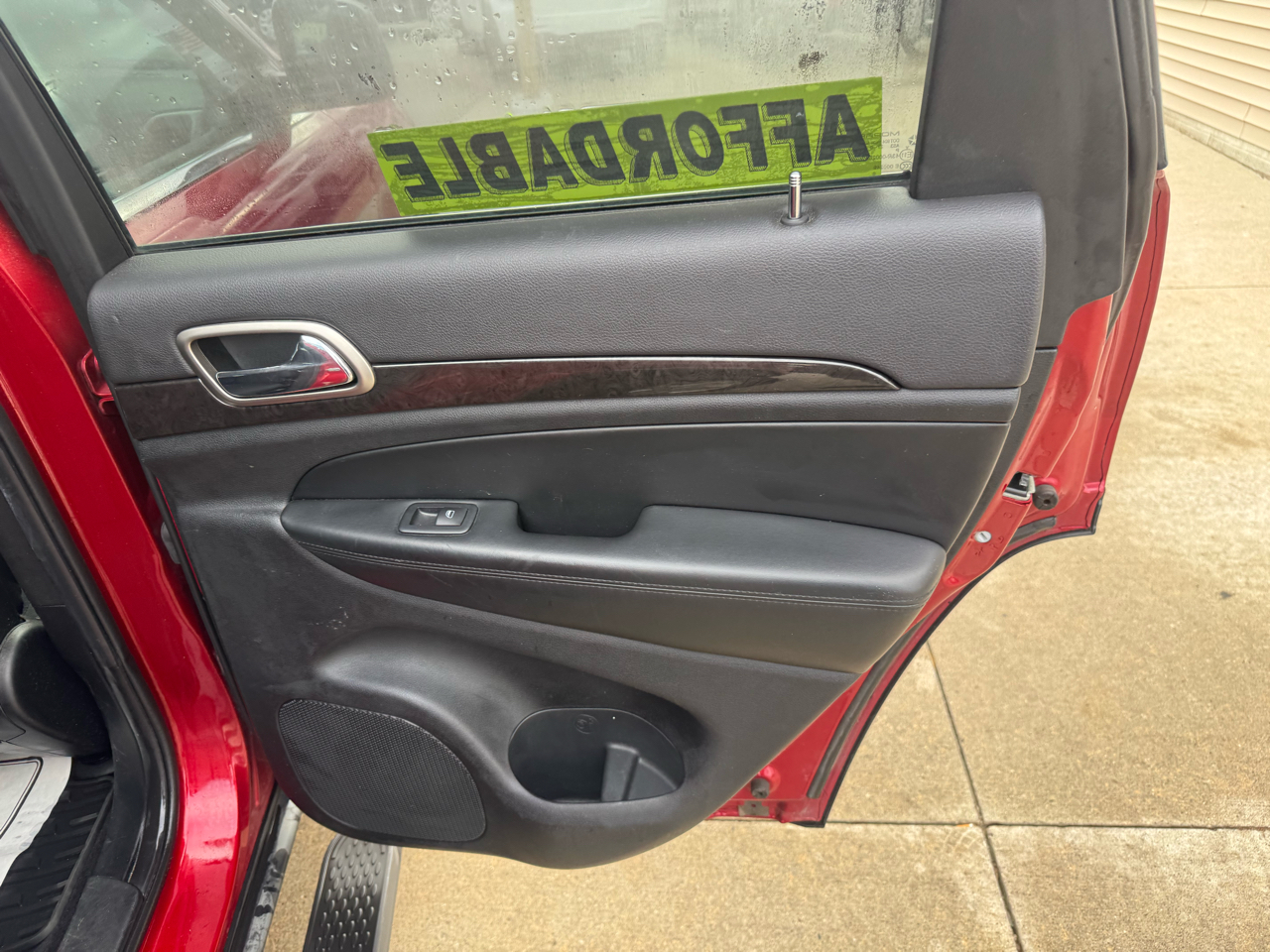 Jeep Grand Cherokee Laredo 4WD 2011