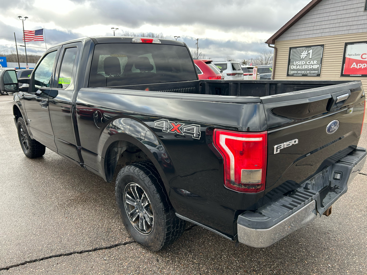 Ford F-150 Lariat SuperCab 6.5-ft. Bed 4WD 2015