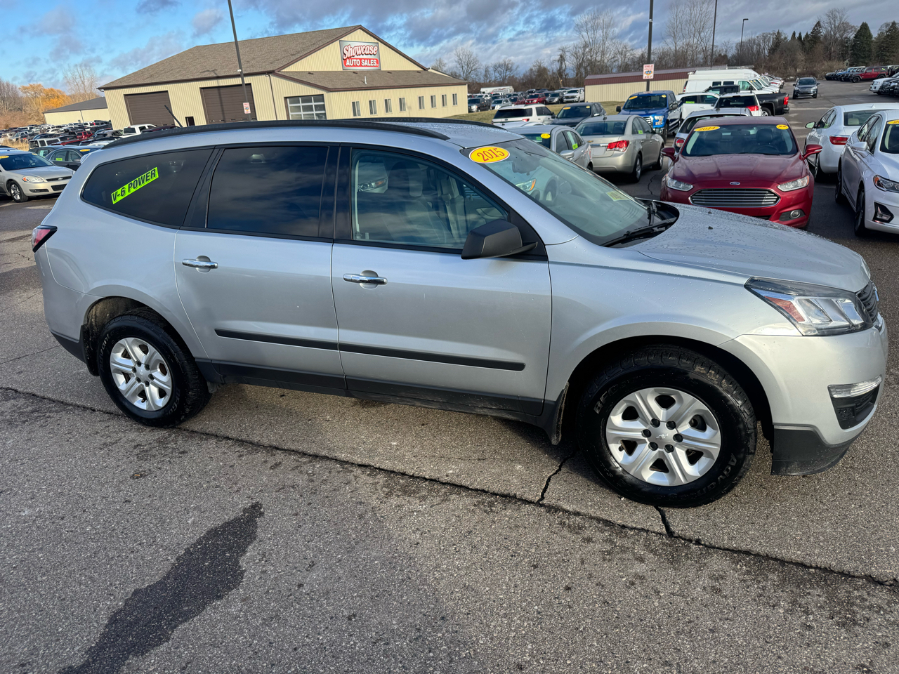 Chevrolet Traverse LS FWD w/PDC 2015