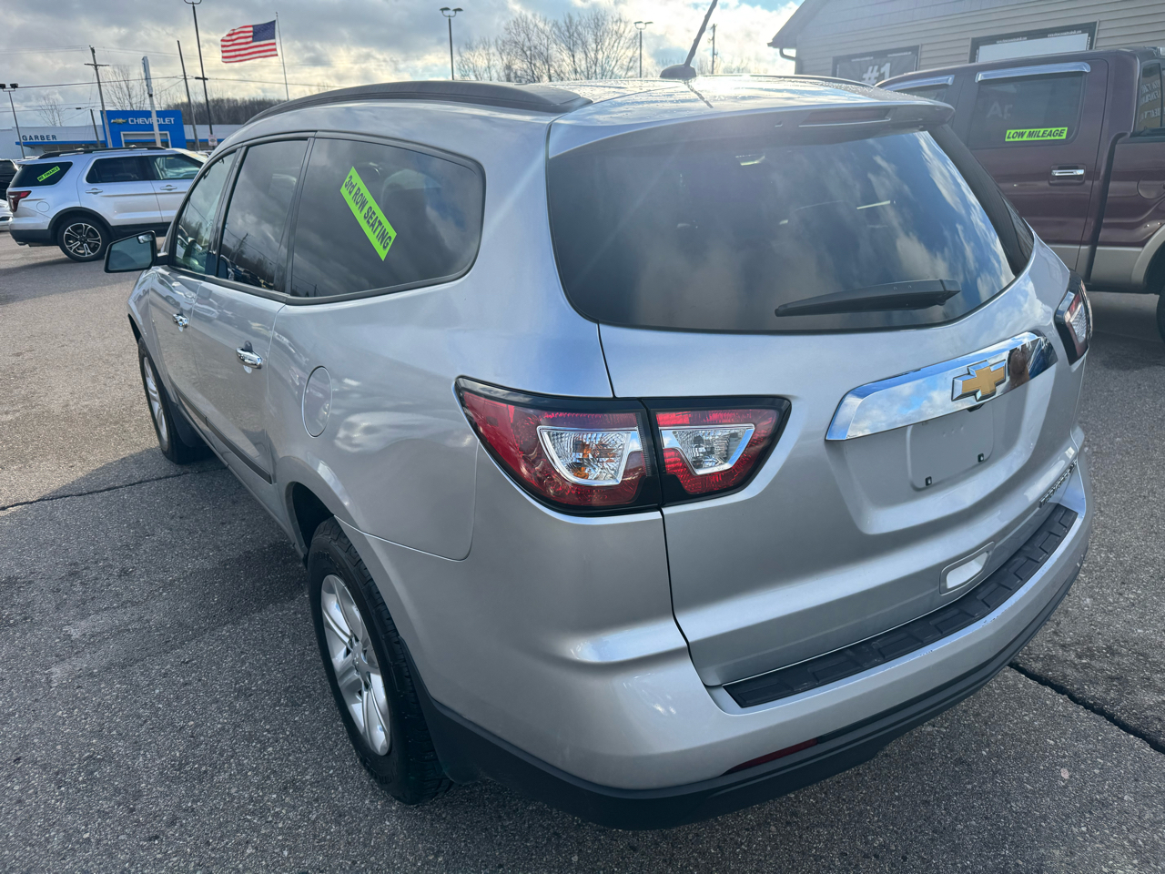 Chevrolet Traverse LS FWD w/PDC 2015