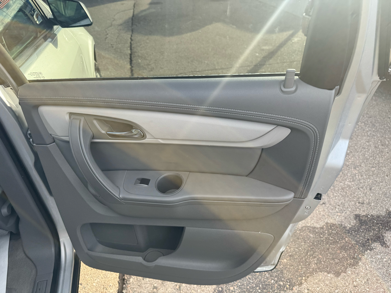 Chevrolet Traverse LS FWD w/PDC 2015