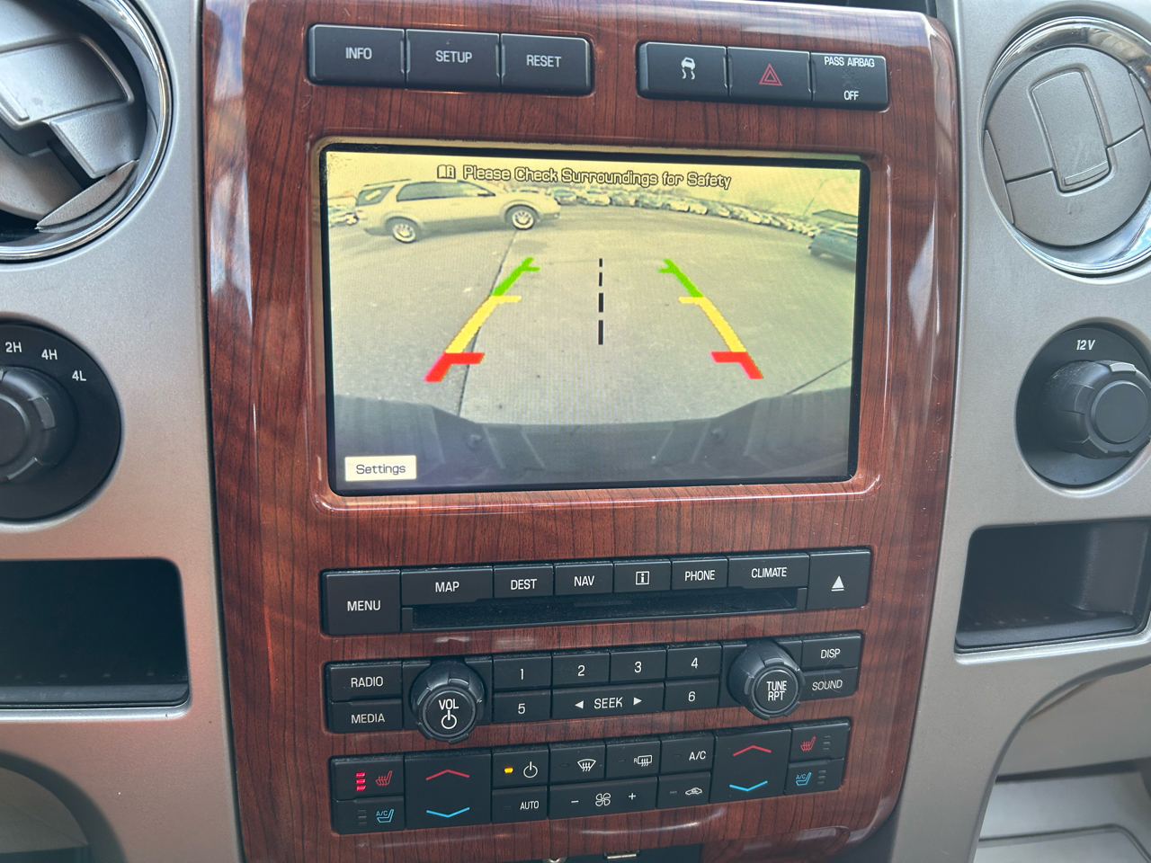 Ford F-150 Lariat SuperCrew 6.5-ft. Bed 4WD 2010