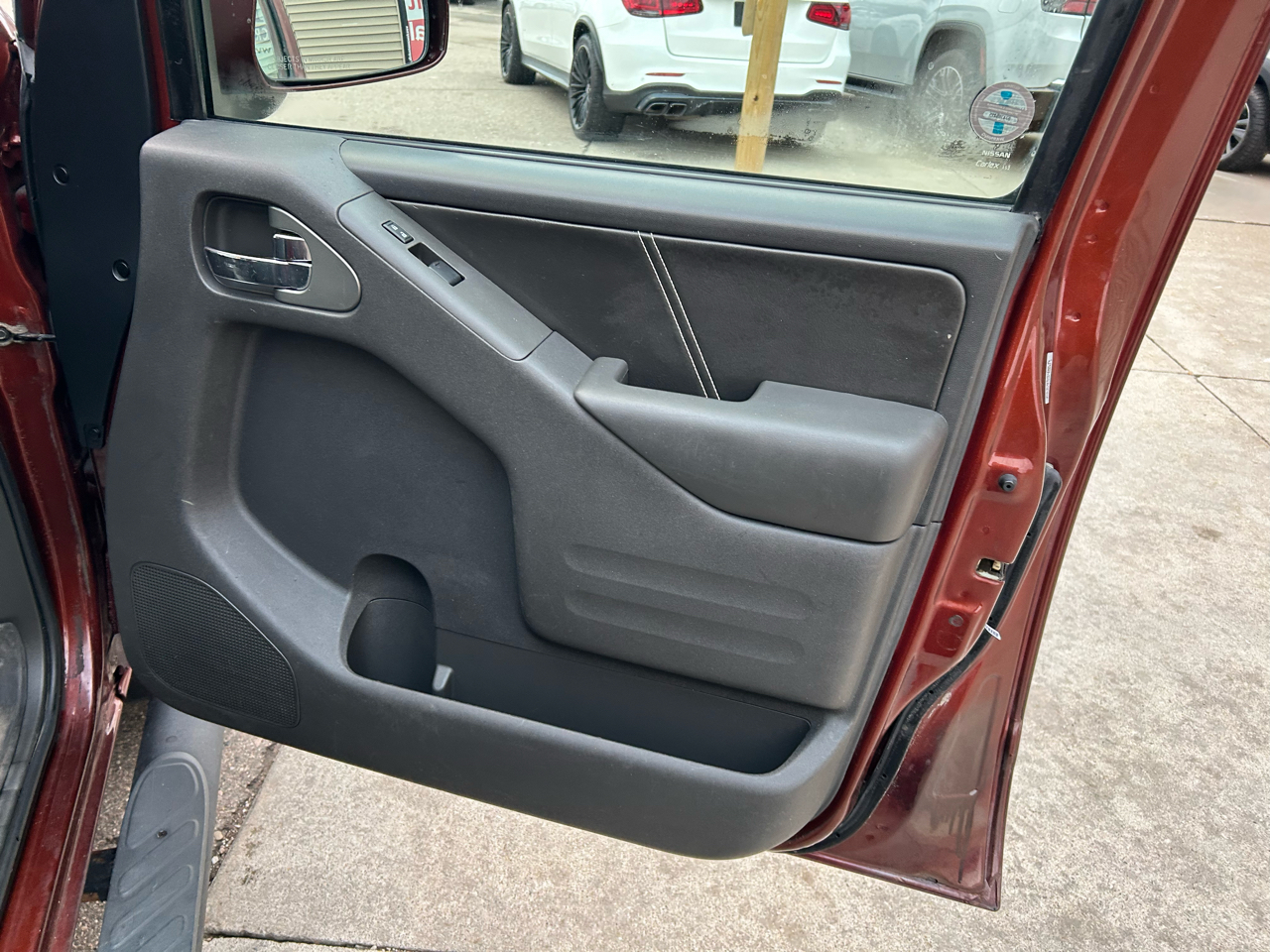 Nissan Frontier PRO-4X Crew Cab 5AT 4WD 2016