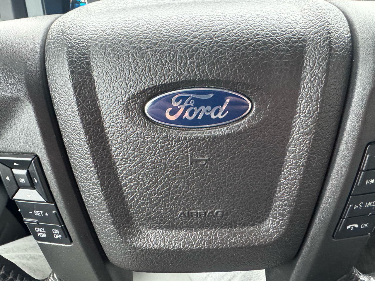 Ford F-150 4WD SuperCrew 150" XLT 2014