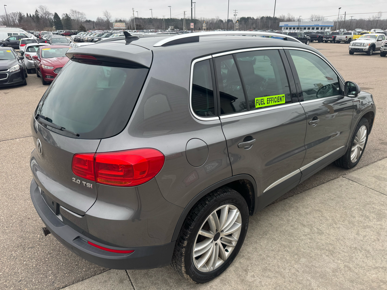 Volkswagen Tiguan S 2012