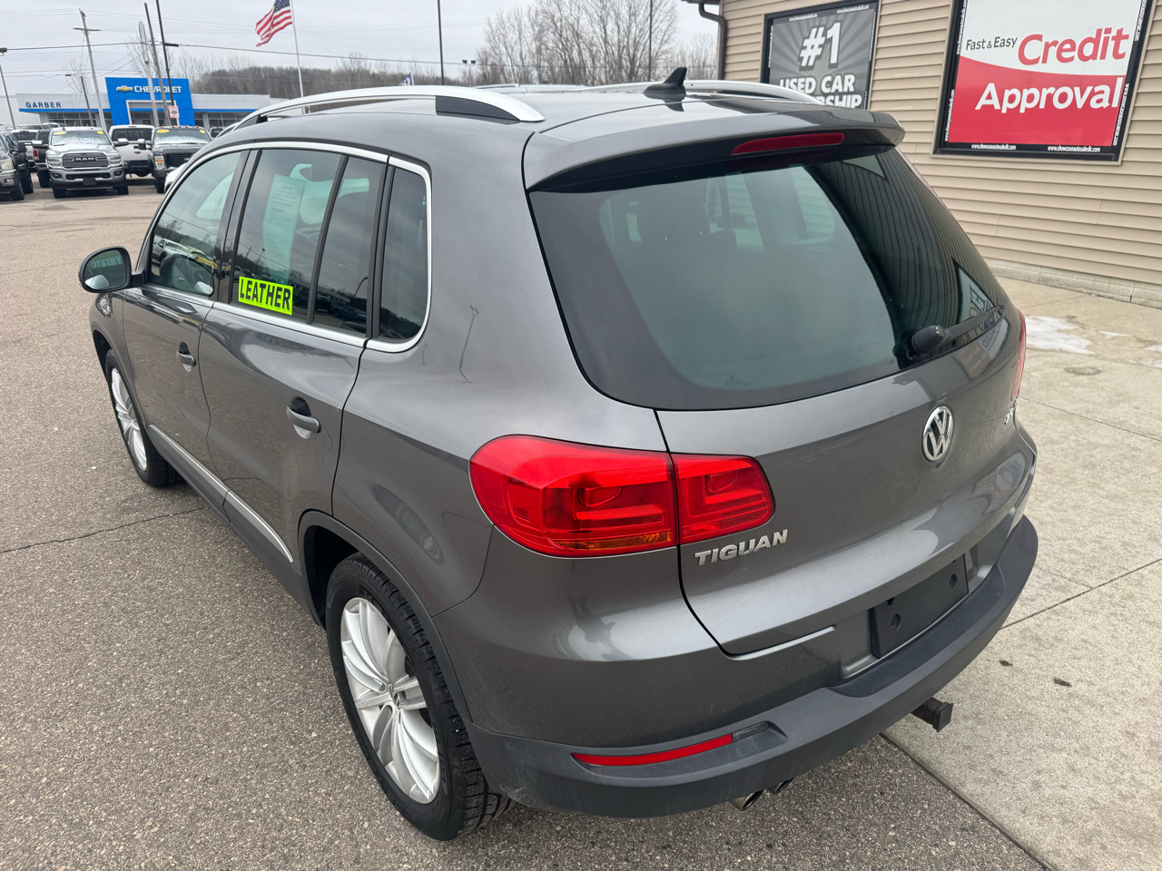 Volkswagen Tiguan S 2012