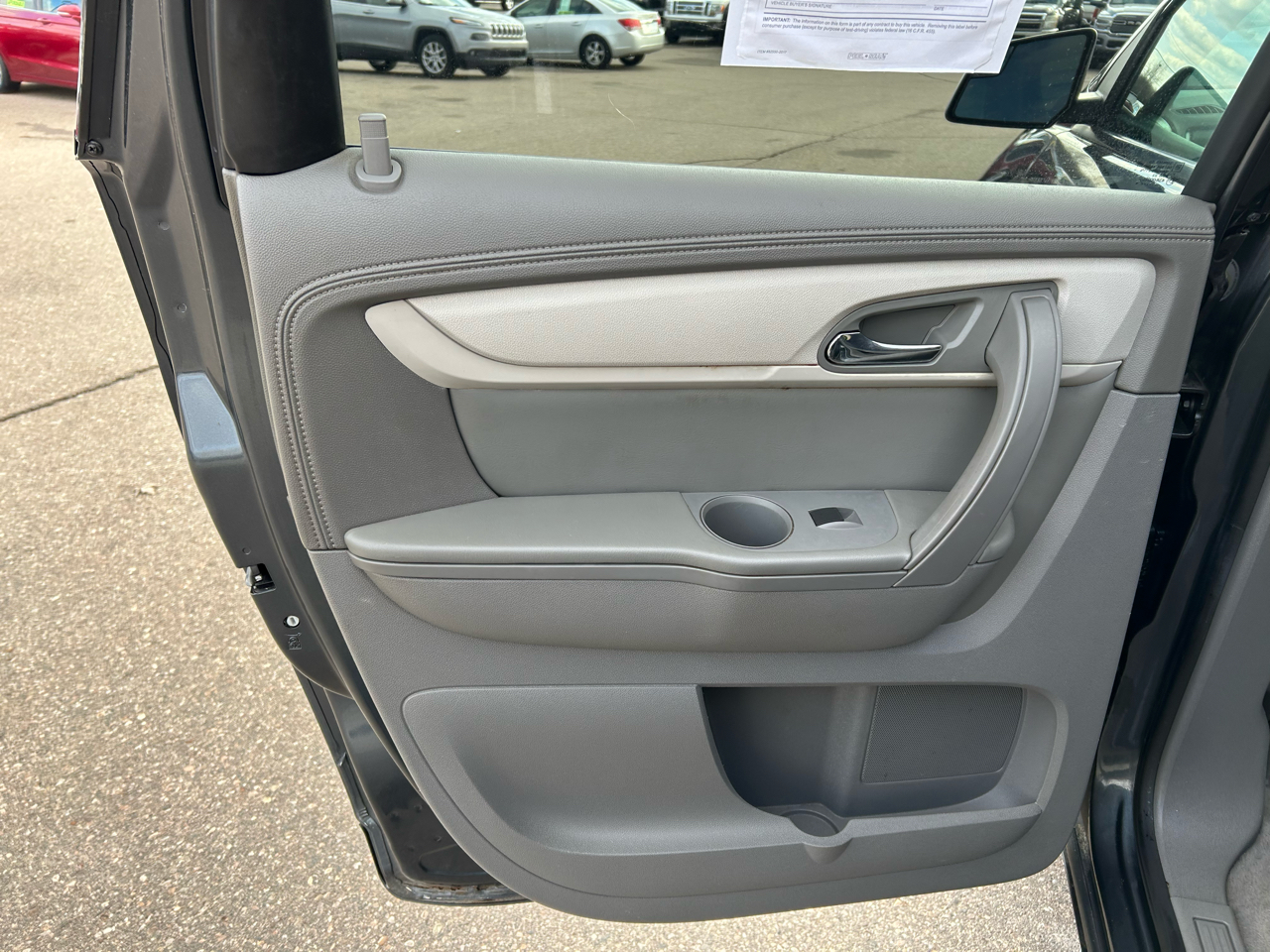 Chevrolet Traverse LS FWD w/PDC 2014