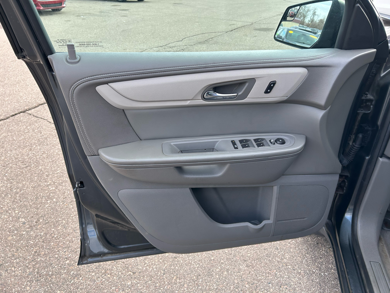 Chevrolet Traverse LS FWD w/PDC 2014