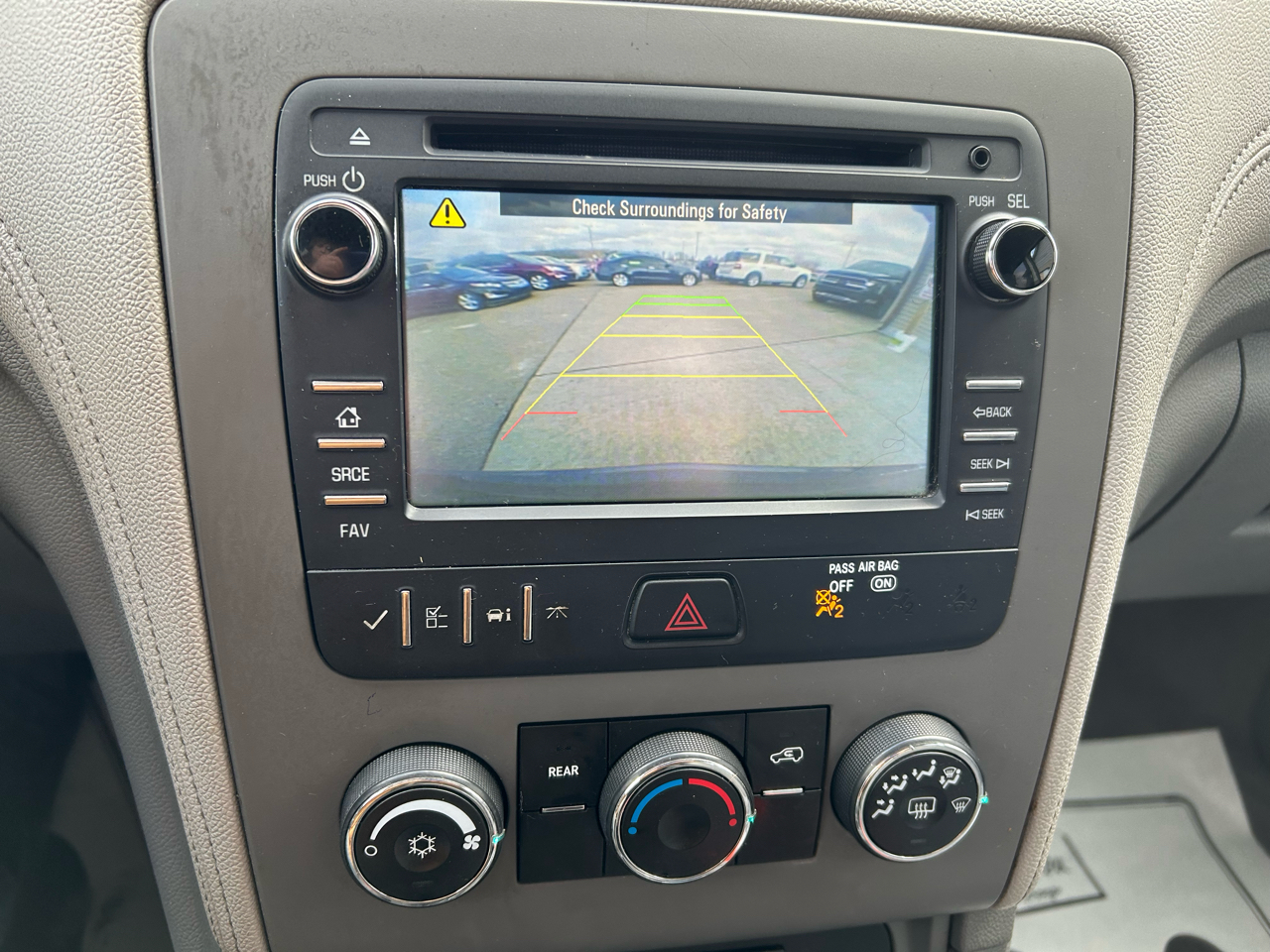 Chevrolet Traverse LS FWD w/PDC 2014