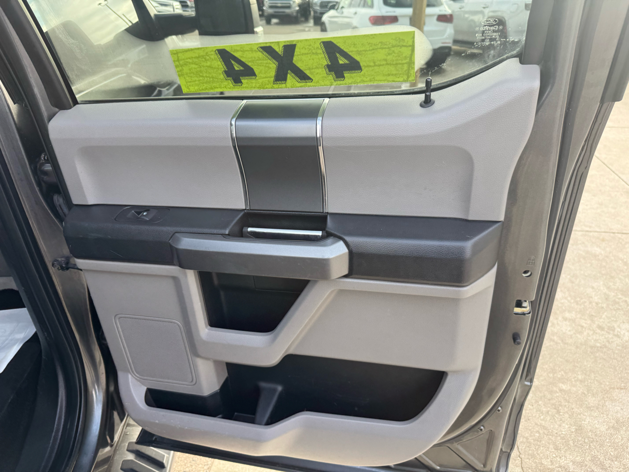 Ford F-150 Lariat SuperCrew 5.5-ft. Bed 4WD 2016