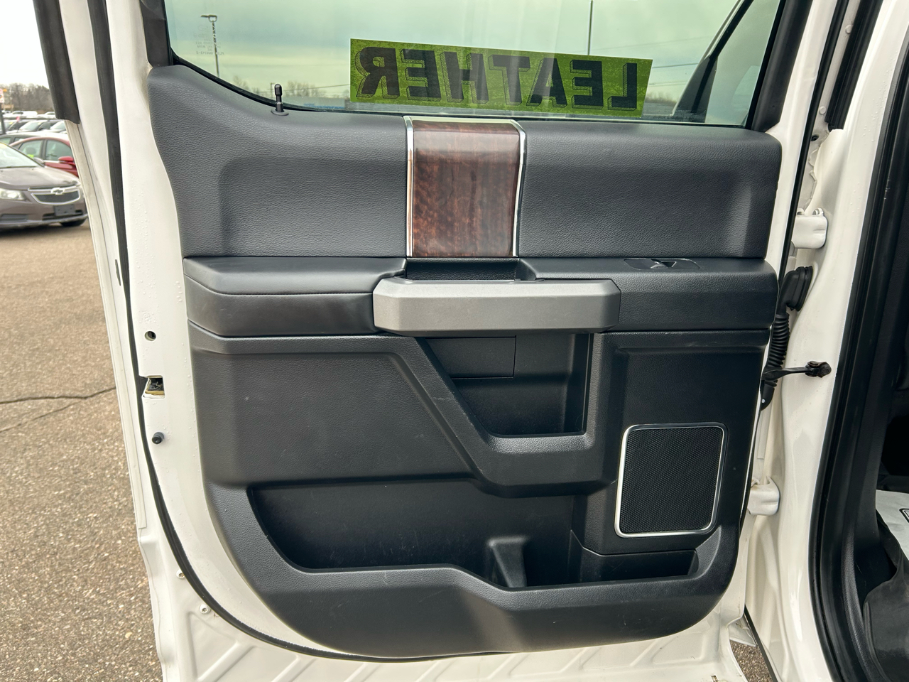 Ford F-150 XL SuperCrew 5.5-ft. Bed 4WD 2015