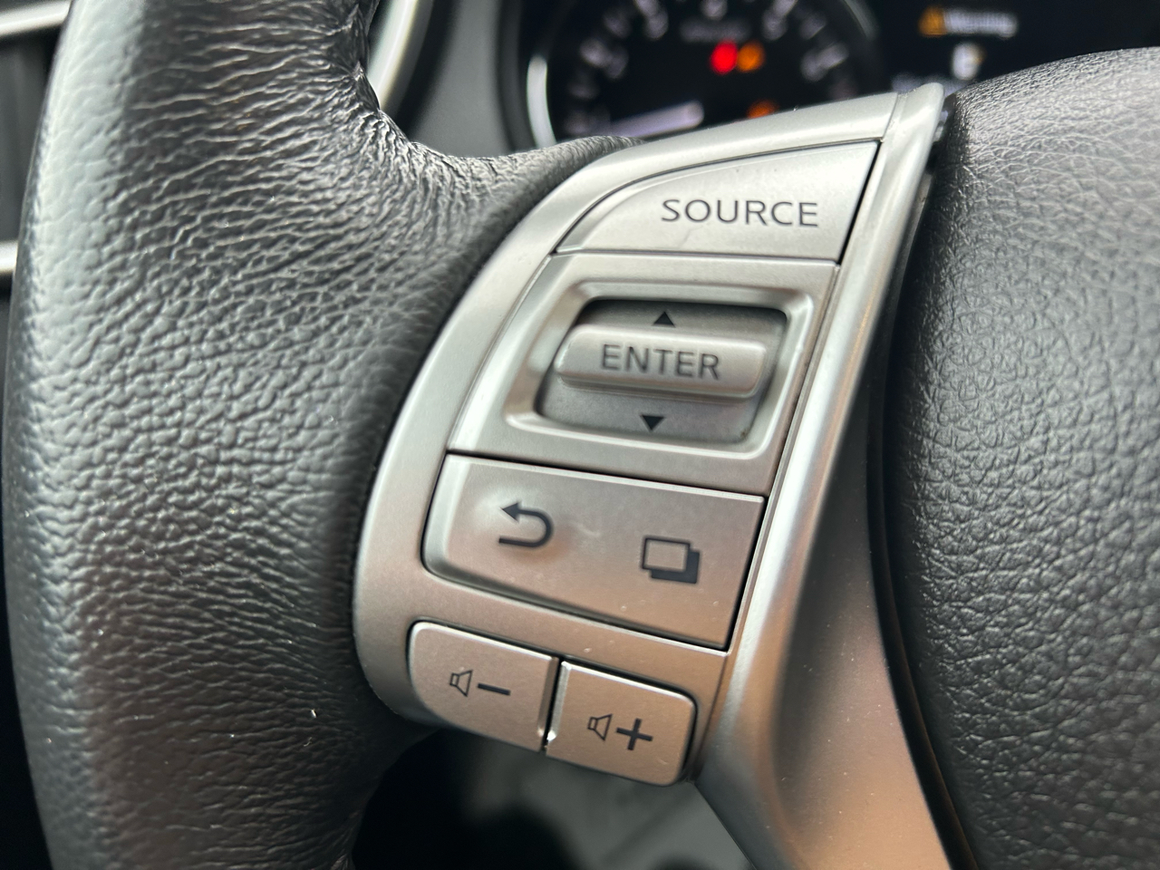 Nissan Rogue SV AWD 2015