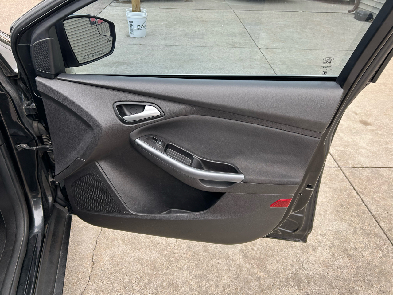 Ford Focus Titanium Sedan 2014