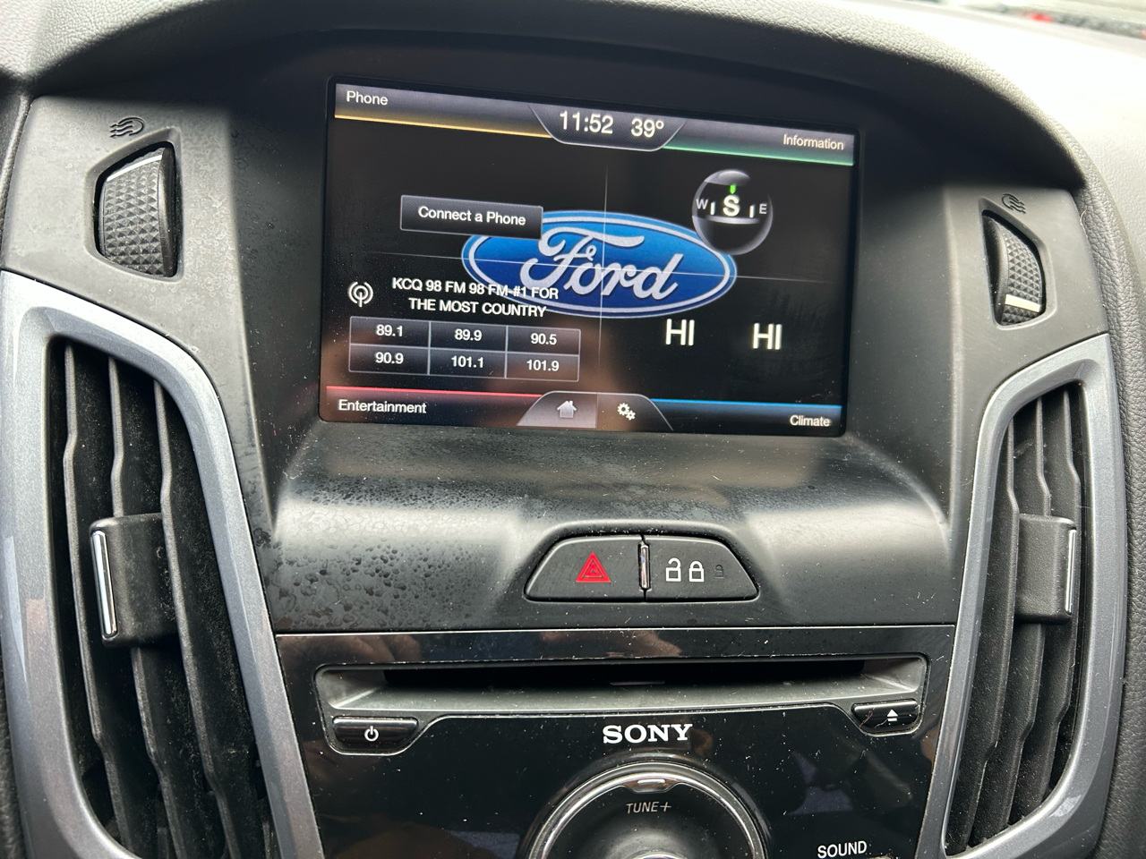 Ford Focus Titanium Sedan 2014