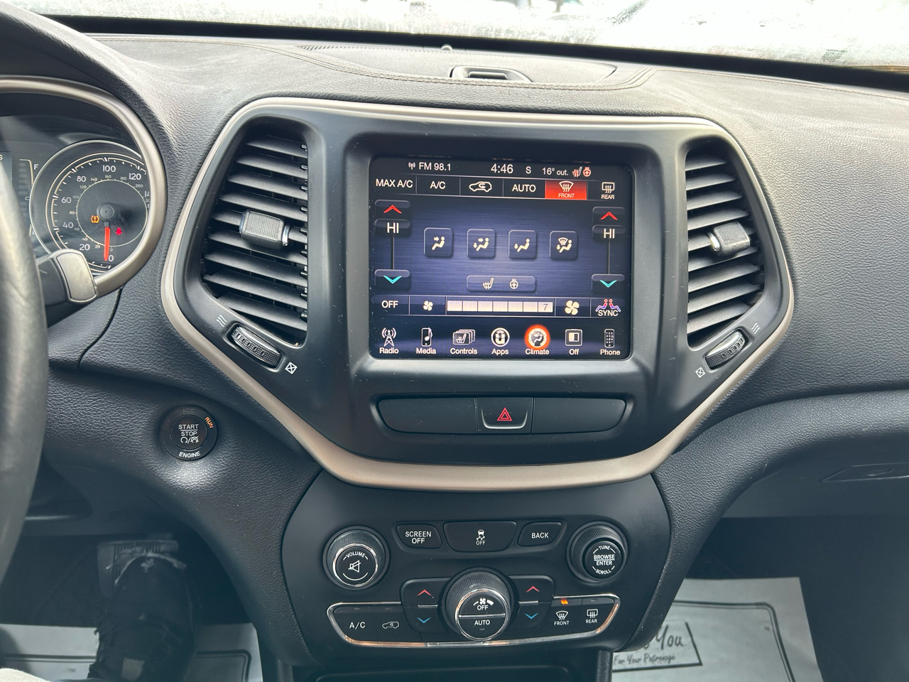 Jeep Cherokee Latitude 4WD 2016