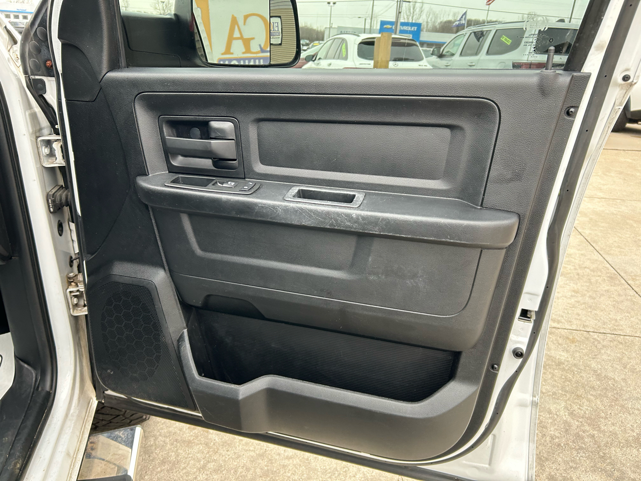 RAM 1500 Tradesman Crew Cab SWB 4WD 2014