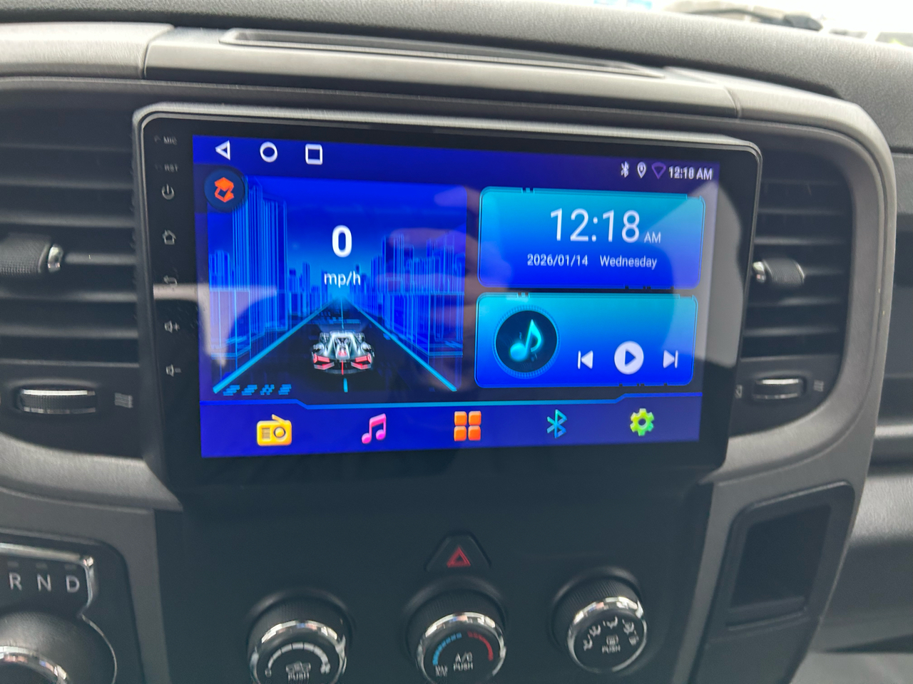 RAM 1500 Tradesman Crew Cab SWB 4WD 2014