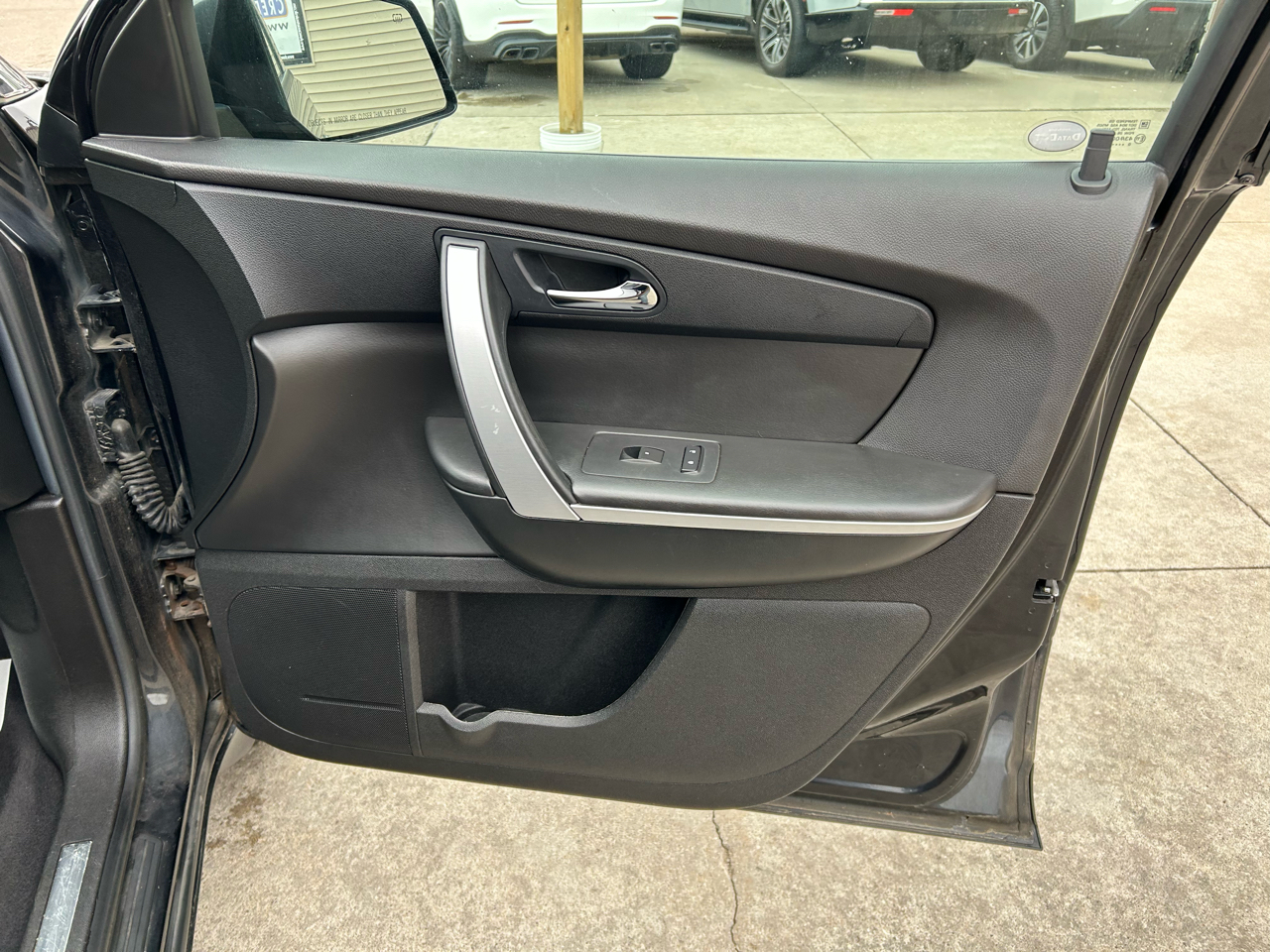 GMC Acadia SLE-2 AWD 2011