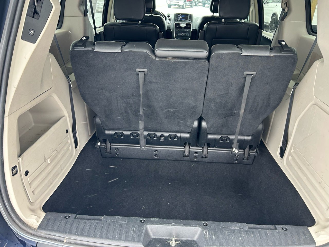 Chrysler Town & Country Touring 2016