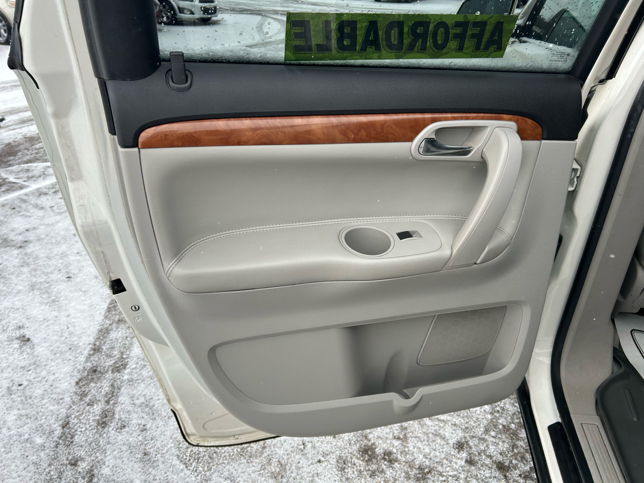 Saturn Outlook XR AWD 2010