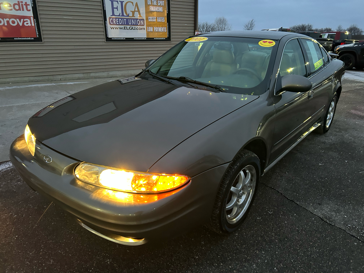 Oldsmobile Alero GLS Sedan 2001