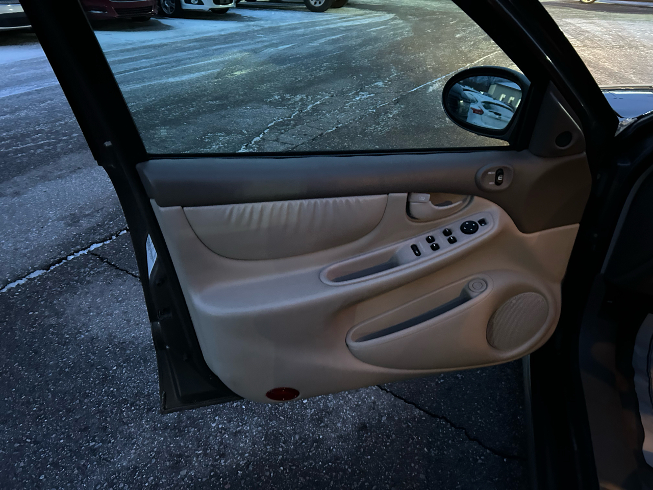 Oldsmobile Alero GLS Sedan 2001