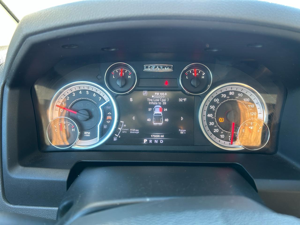 RAM 1500 SLT Quad Cab 4WD 2013