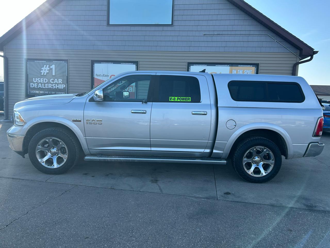 RAM 1500 Laramie Crew Cab SWB 4WD 2016