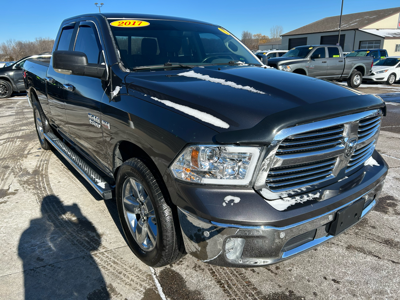 RAM 1500 SLT Quad Cab 4WD 2017