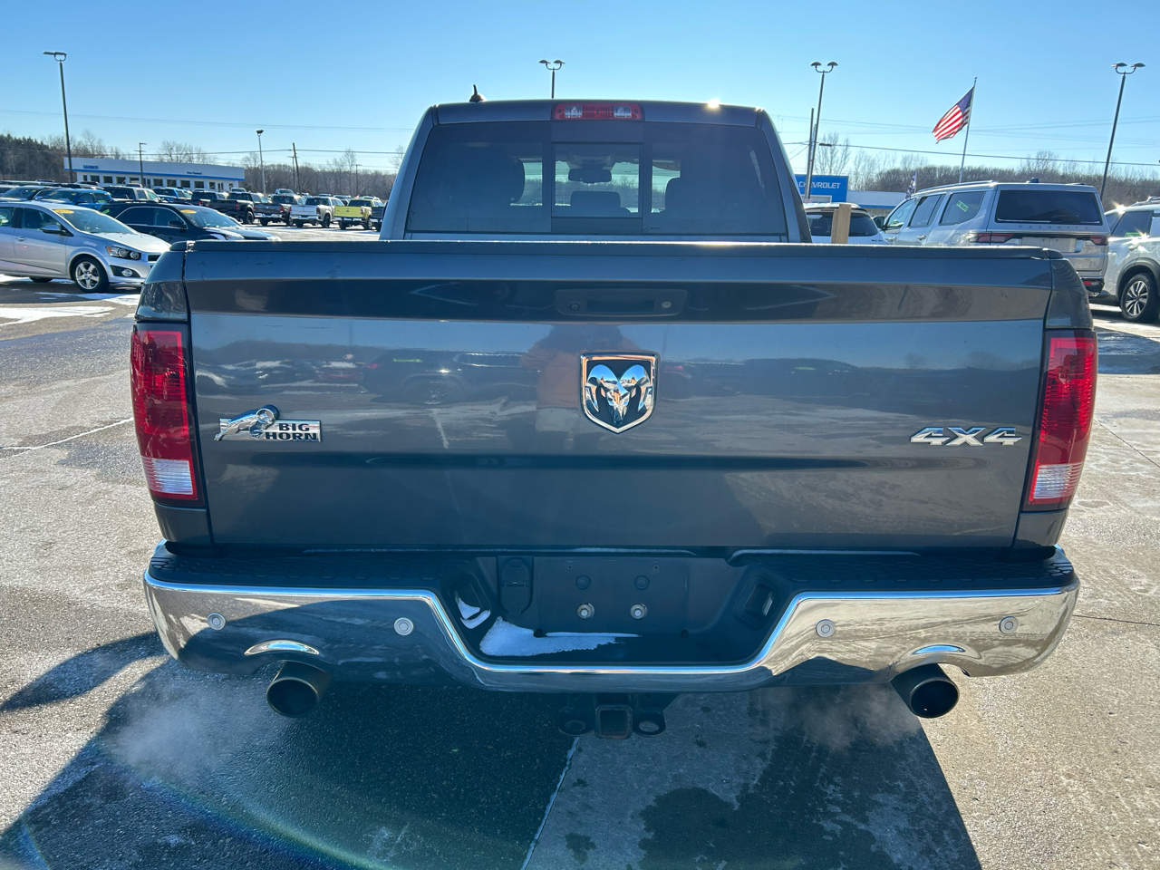 RAM 1500 SLT Quad Cab 4WD 2017