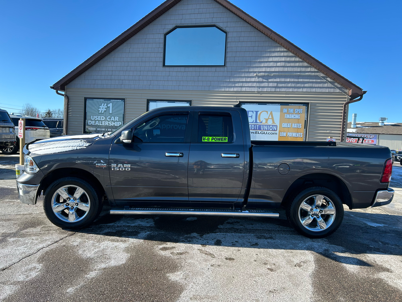 RAM 1500 SLT Quad Cab 4WD 2017