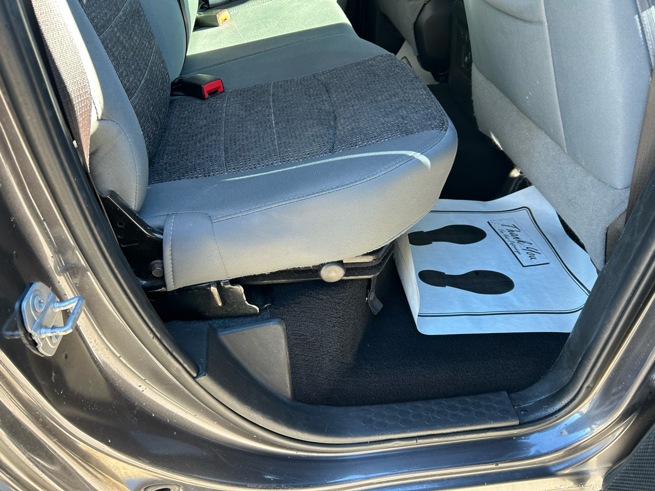 RAM 1500 SLT Quad Cab 4WD 2017