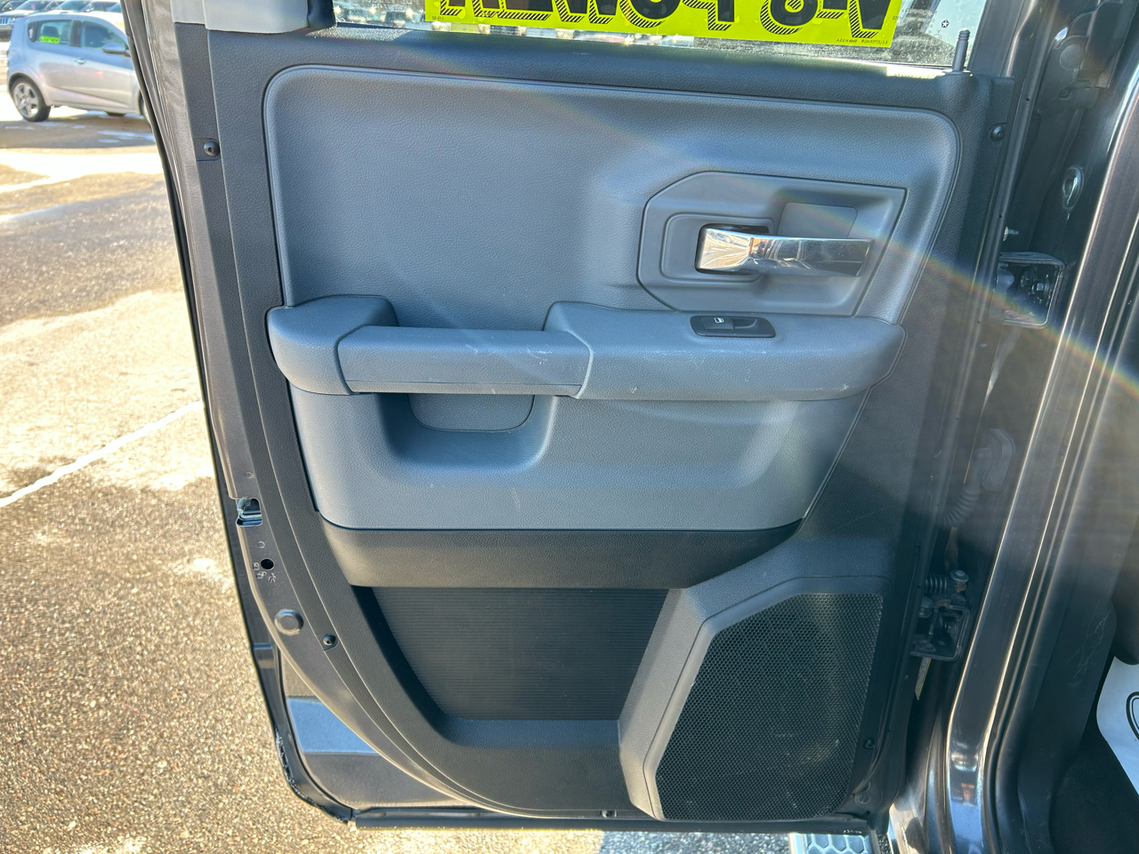 RAM 1500 SLT Quad Cab 4WD 2017