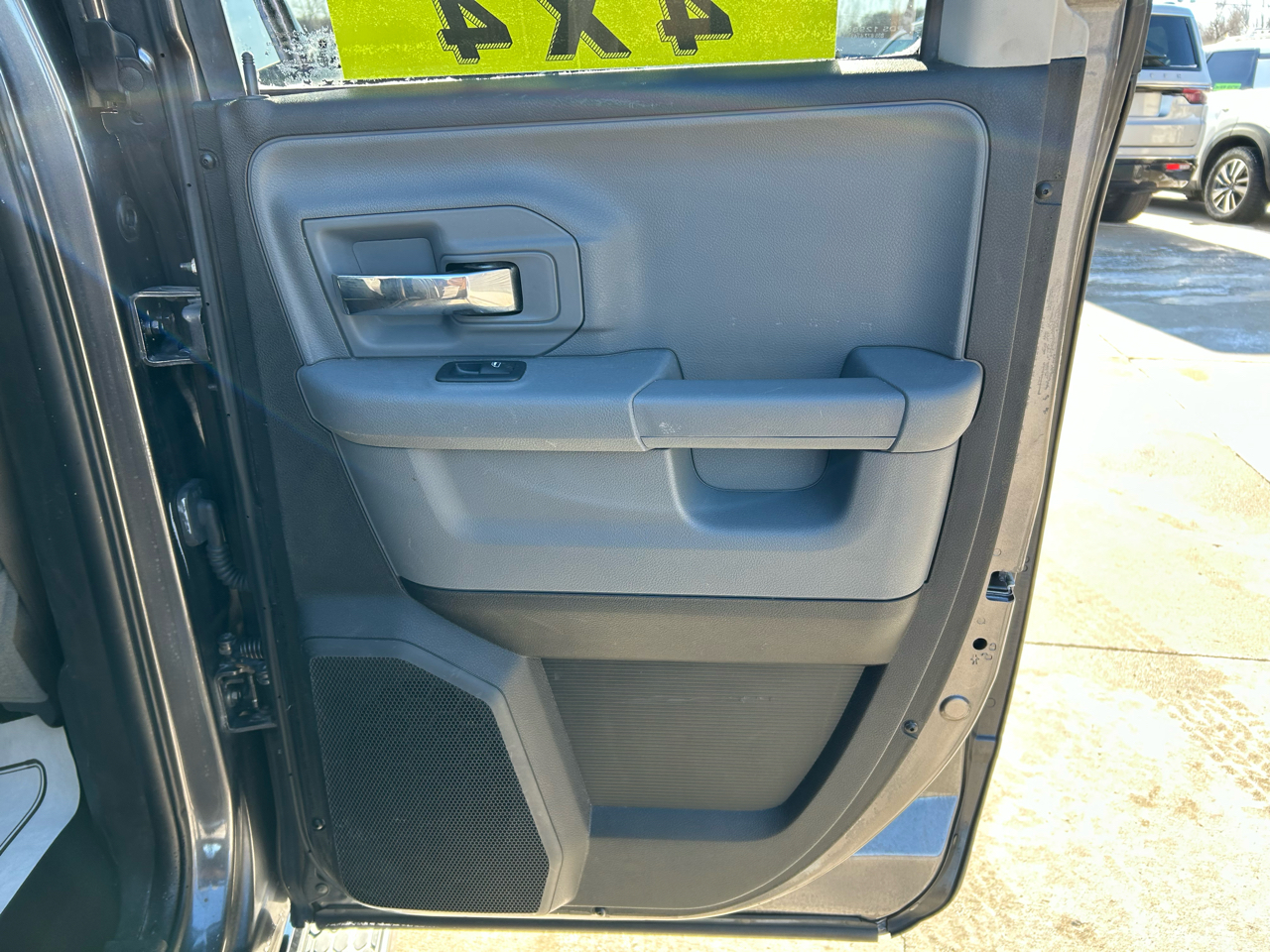 RAM 1500 SLT Quad Cab 4WD 2017