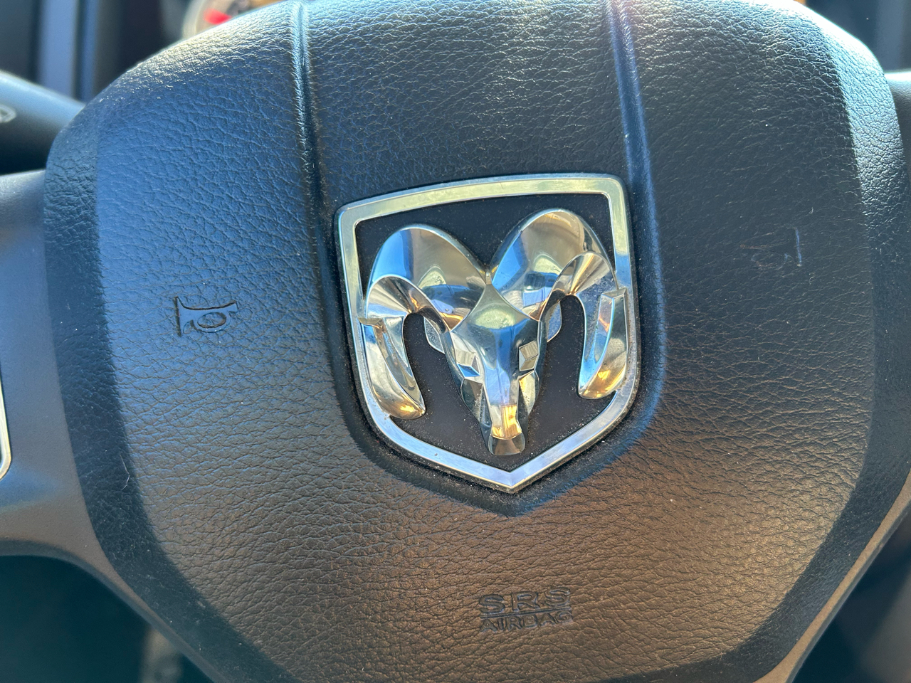 RAM 1500 SLT Quad Cab 4WD 2017