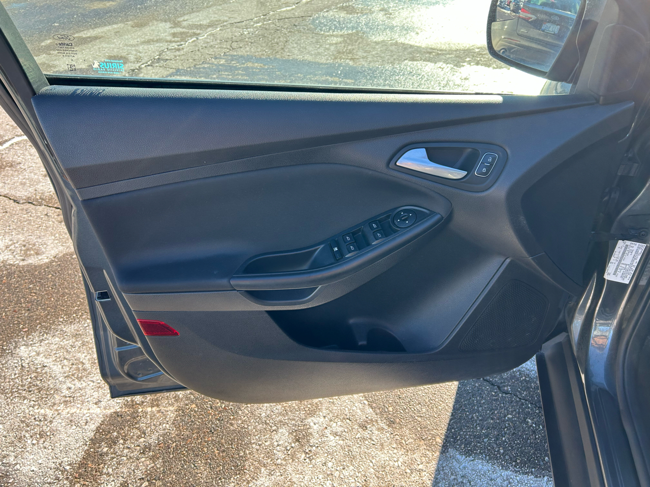 Ford Focus SE Sedan 2017