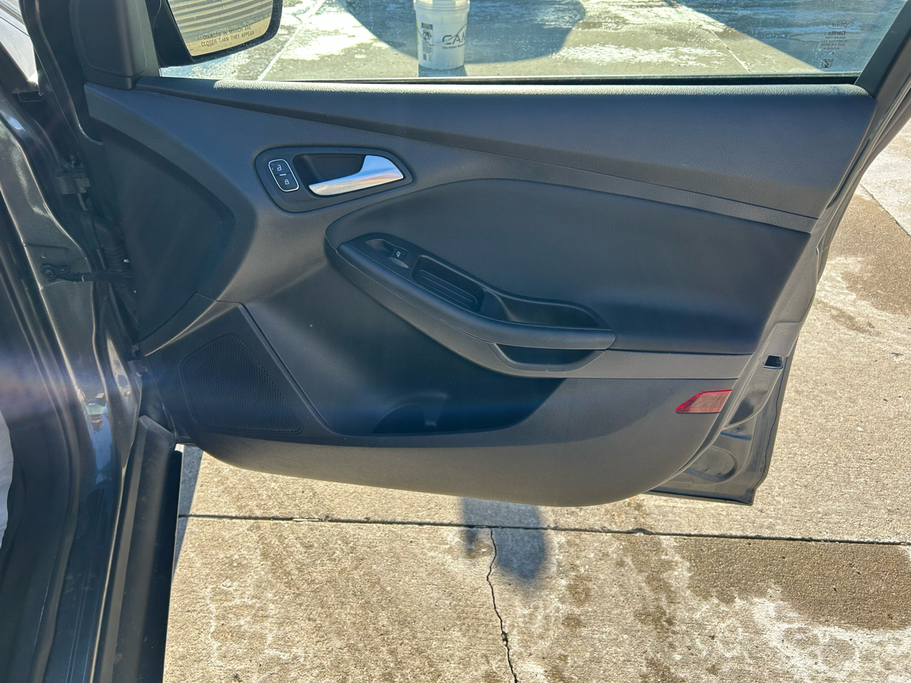 Ford Focus SE Sedan 2017