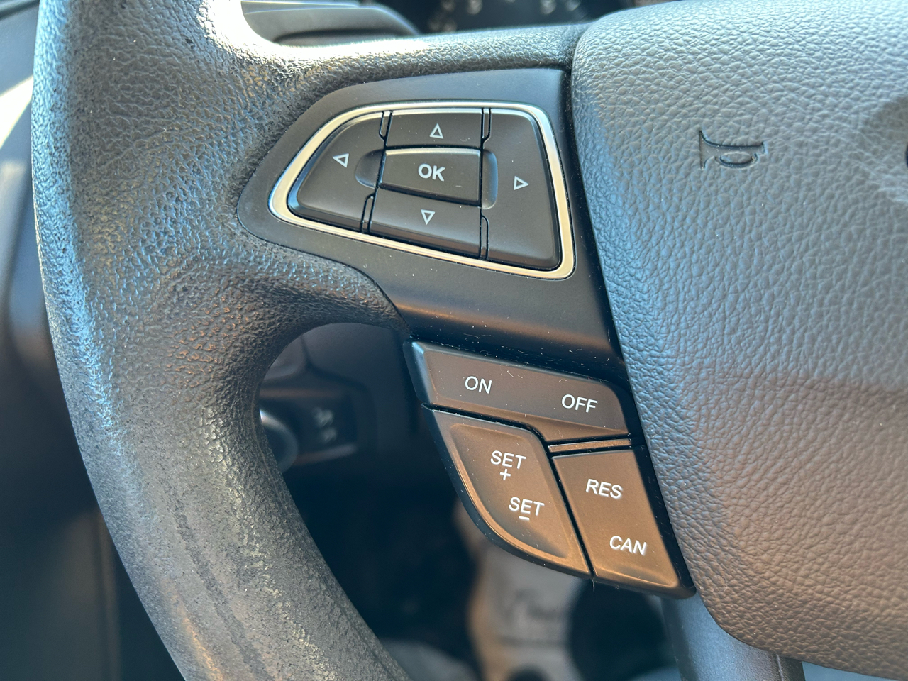 Ford Focus SE Sedan 2017