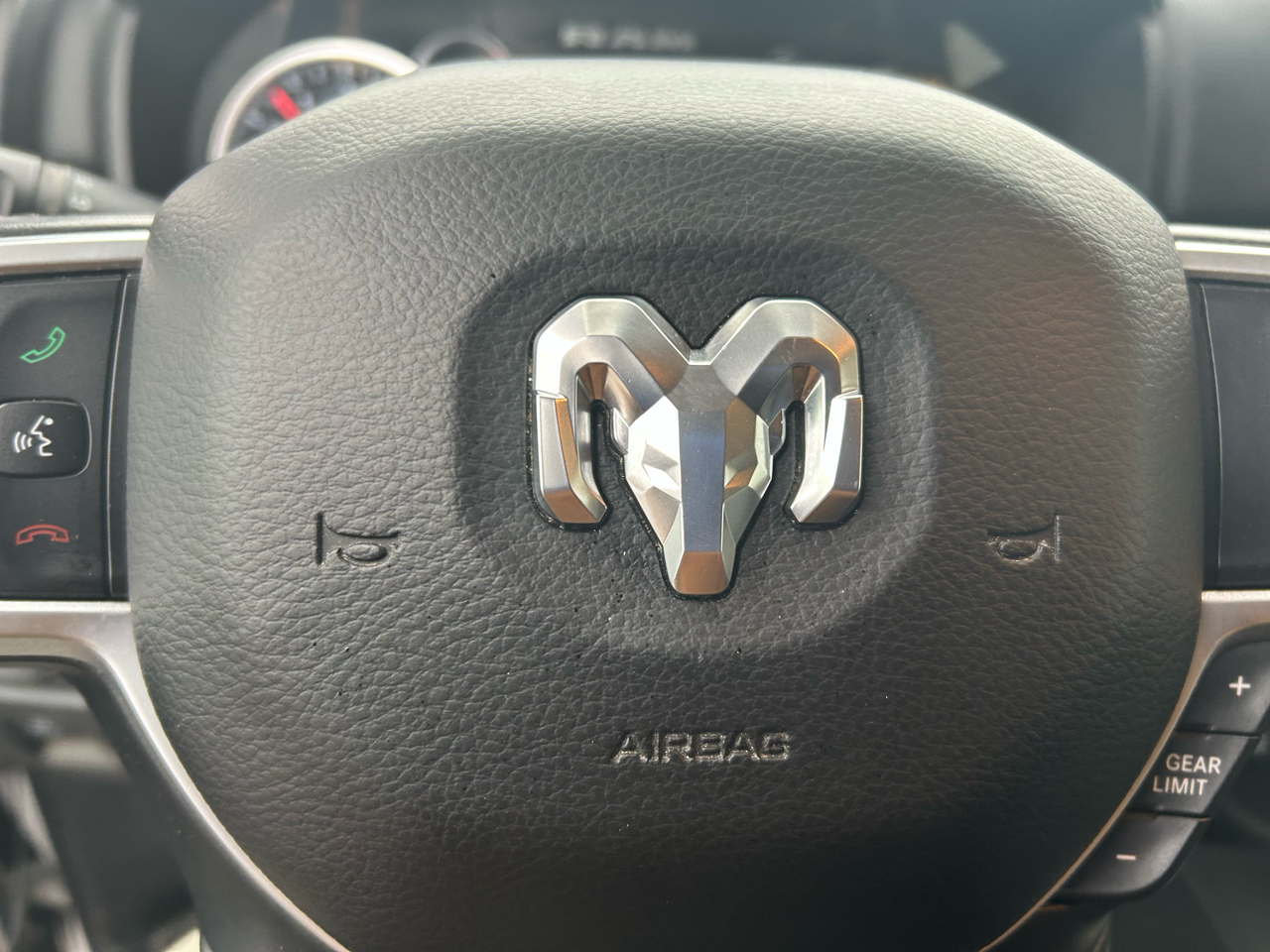 RAM 1500 Big Horn Crew Cab SWB 4WD 2019