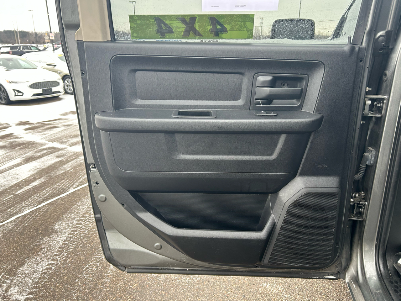 RAM 2500 Tradesman Crew Cab SWB 4WD 2013